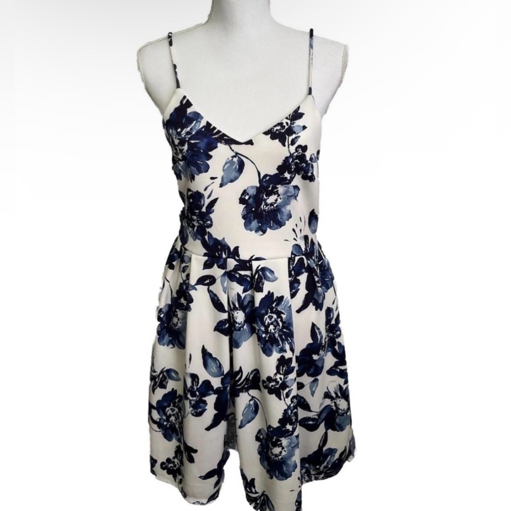 NWT!!!  Monteau Dress